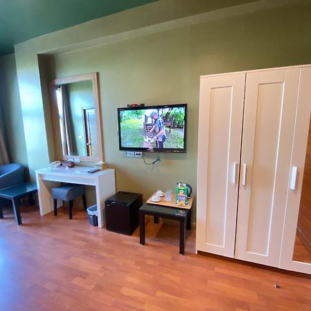 Work Den Chiangrai Hotell Chiang Rai Eksteriør bilde